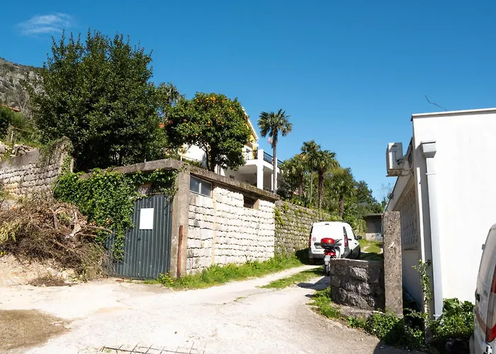 Glanz Antique Paradise Near The Sea