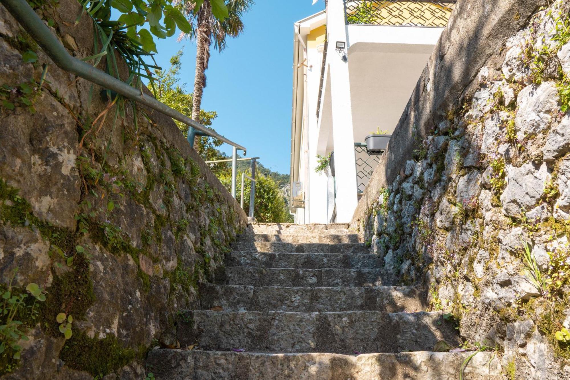 Villa Glanz Antique Paradise Near The Sea *