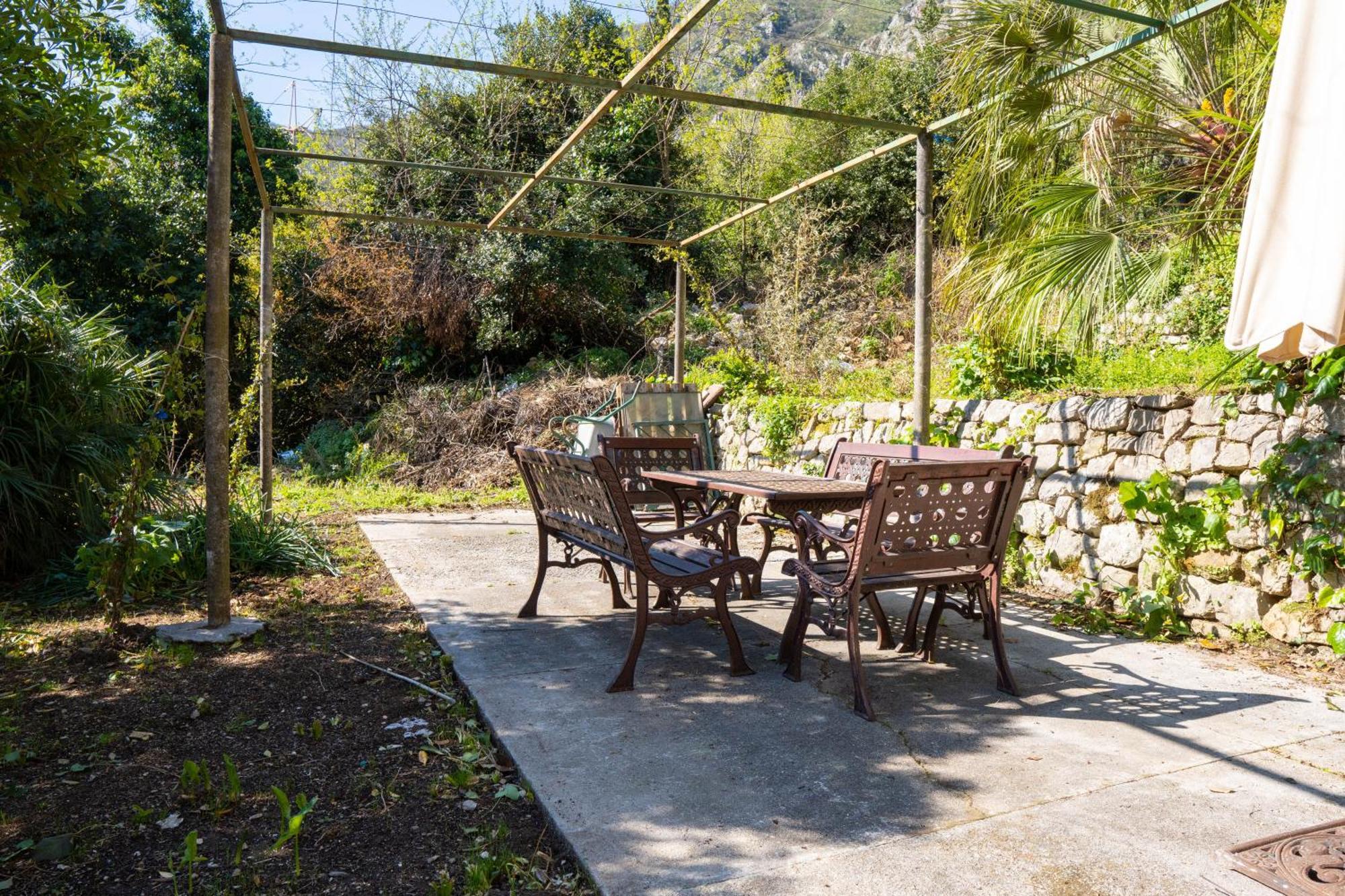 Glanz Antique Paradise Near The Sea Villa Kotor