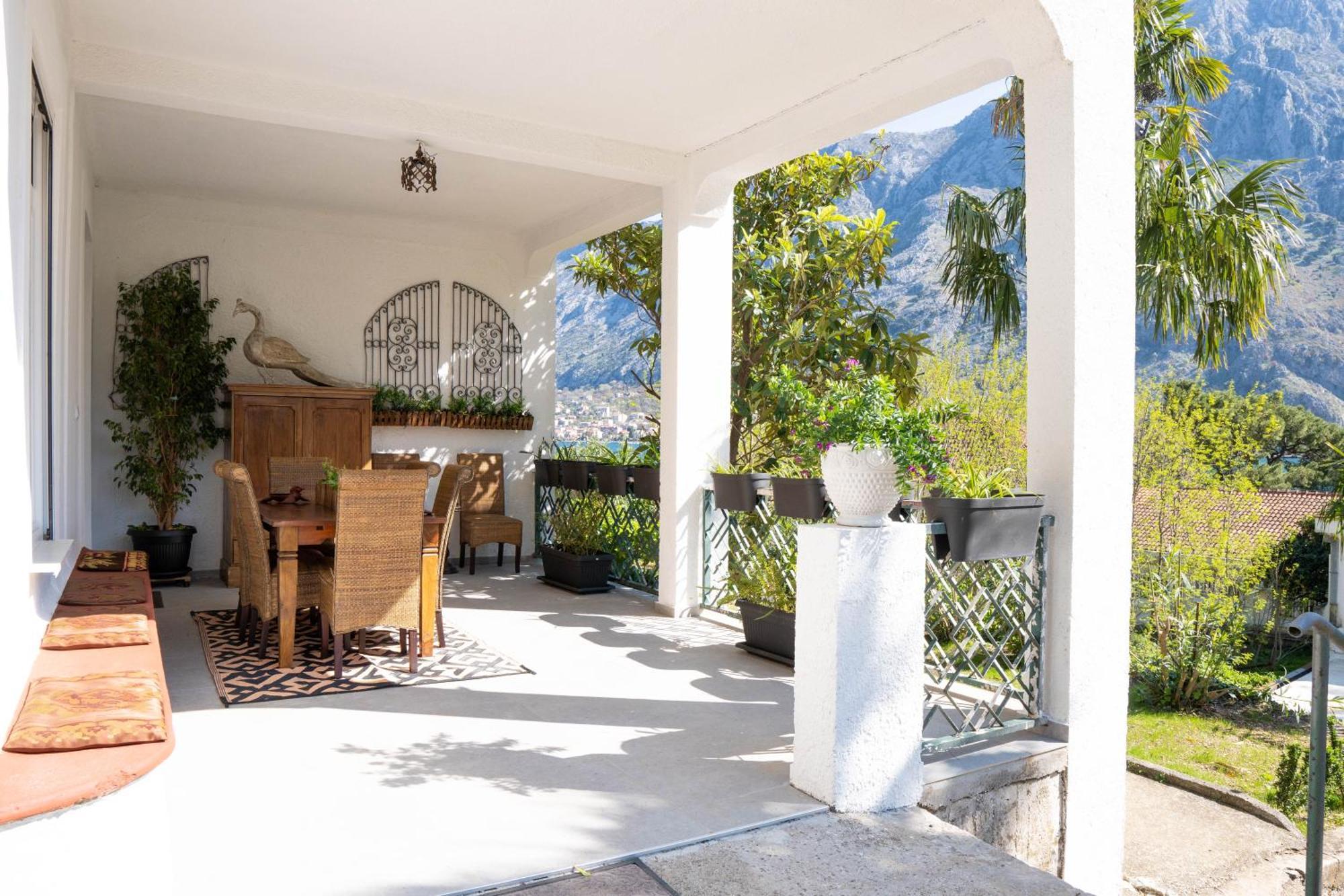 Villa Glanz Antique Paradise Near The Sea