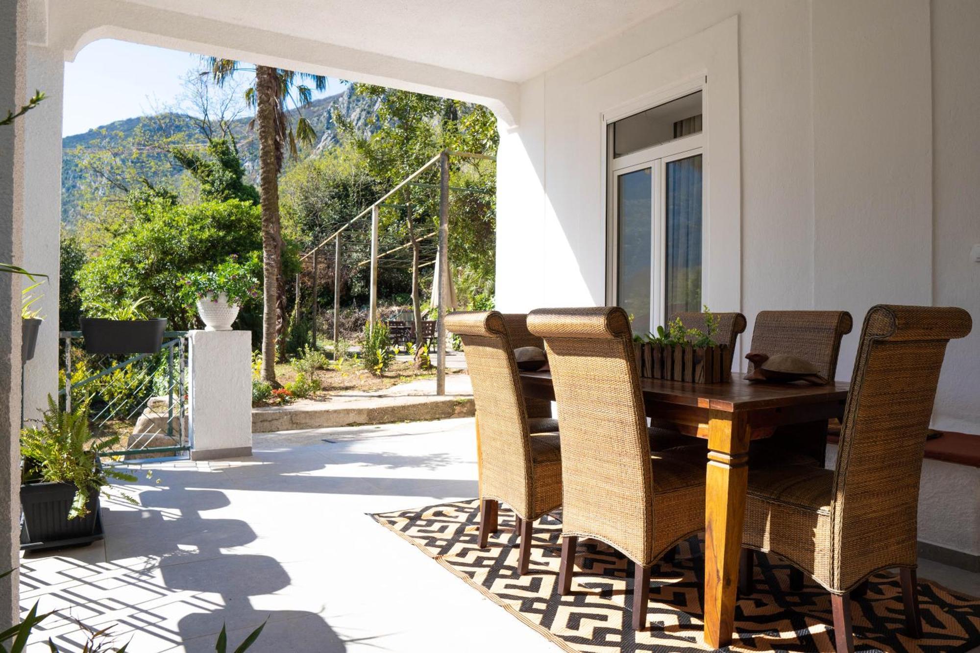 Glanz Antique Paradise Near The Sea Villa