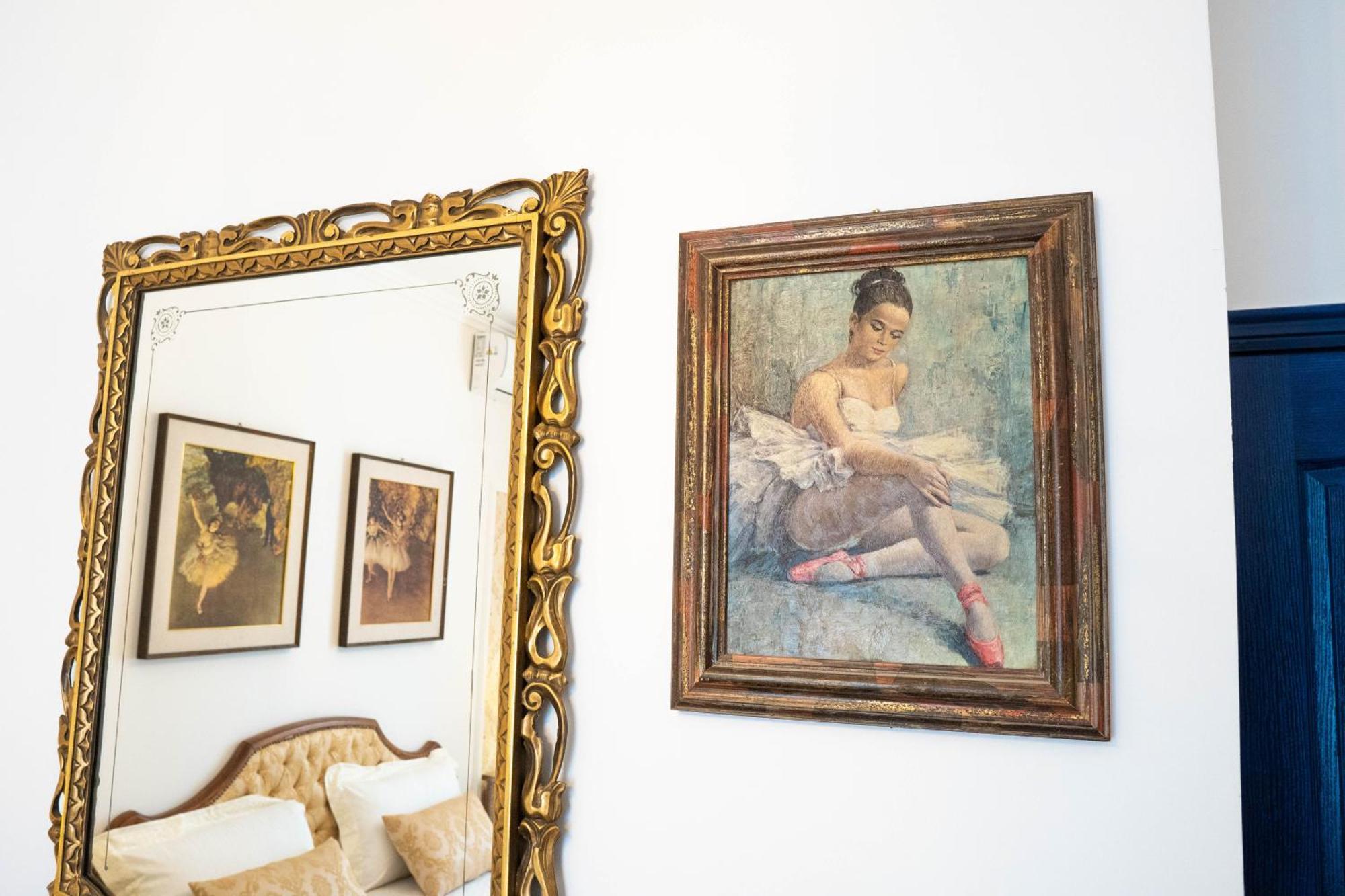 Glanz Antique Paradise Near The Sea Villa