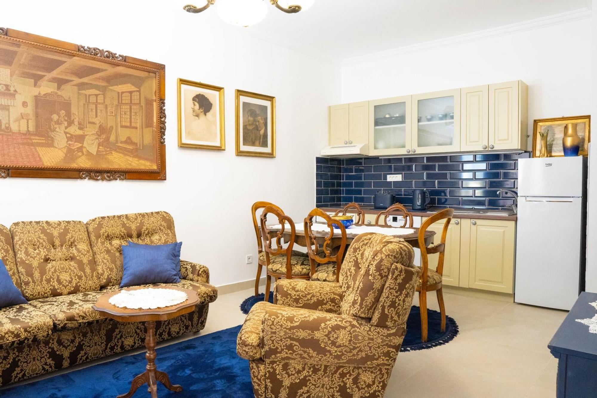 Glanz Antique Paradise Near The Sea Villa *