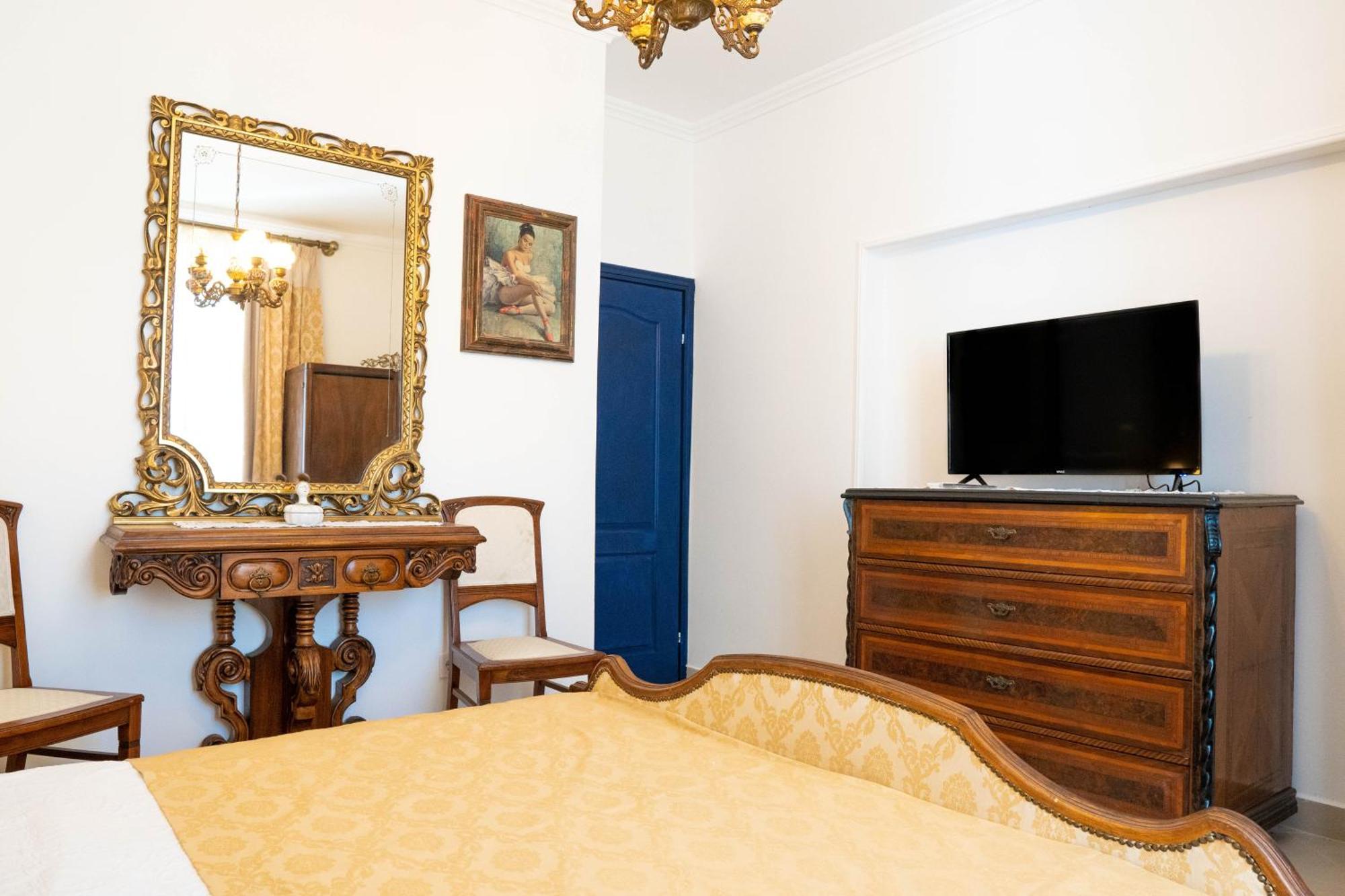 Glanz Antique Paradise Near The Sea Kotor